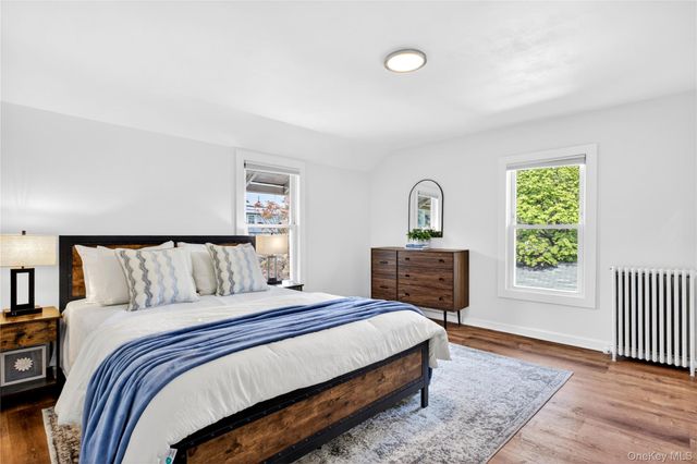 12 Smull Place, Port Washington, NY 11050