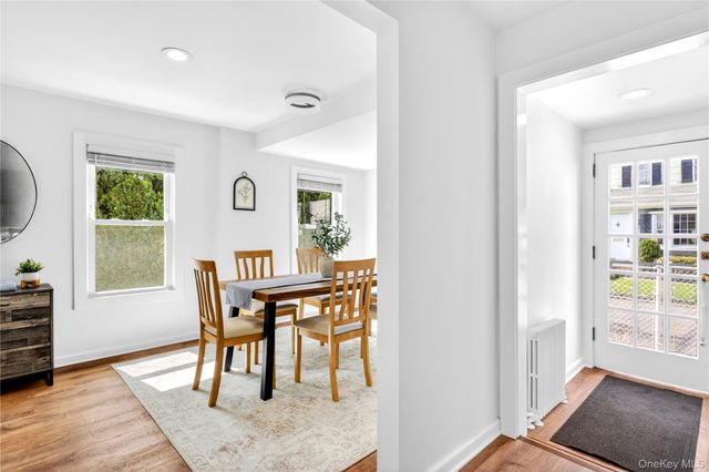 12 Smull Place, Port Washington, NY 11050