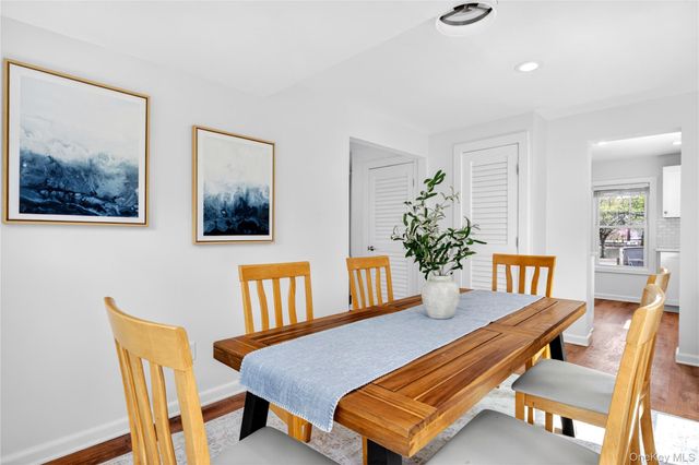 12 Smull Place, Port Washington, NY 11050