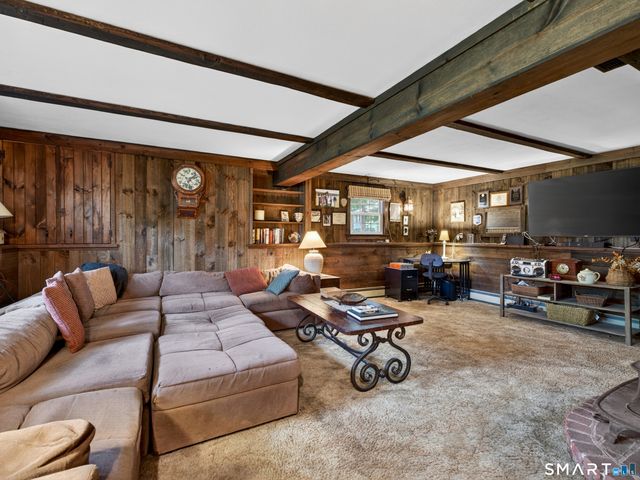 14 Hunters Ridge Road, Shelton, CT 06484