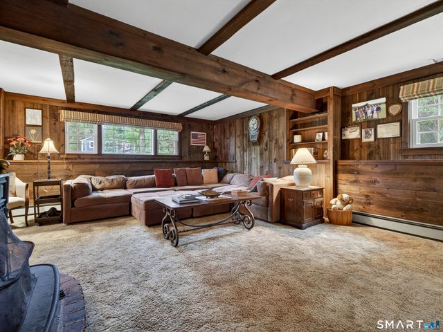 14 Hunters Ridge Road, Shelton, CT 06484