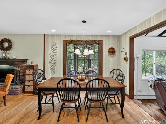 14 Hunters Ridge Road, Shelton, CT 06484