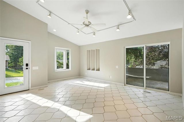 13102 Cannes Drive, Creve Coeur, MO 63141