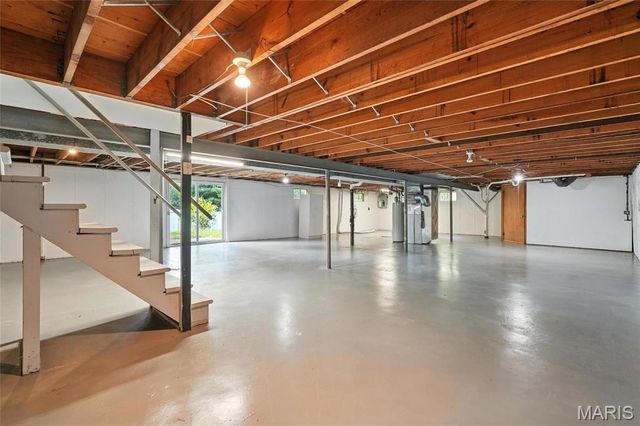 13102 Cannes Drive, Creve Coeur, MO 63141