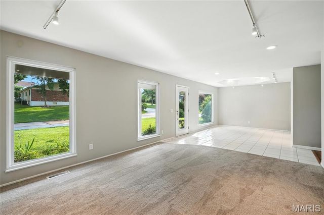 13102 Cannes Drive, Creve Coeur, MO 63141