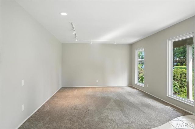 13102 Cannes Drive, Creve Coeur, MO 63141