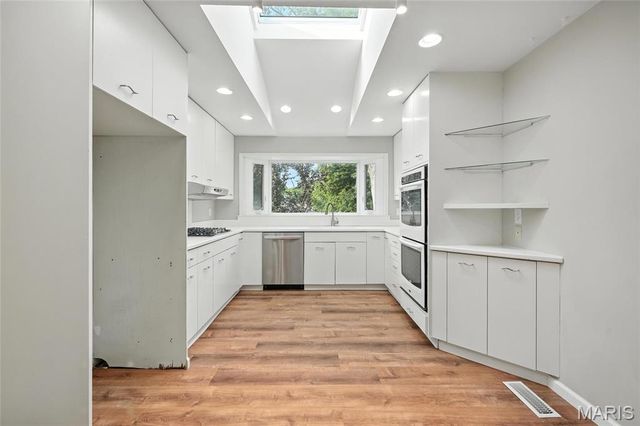 13102 Cannes Drive, Creve Coeur, MO 63141