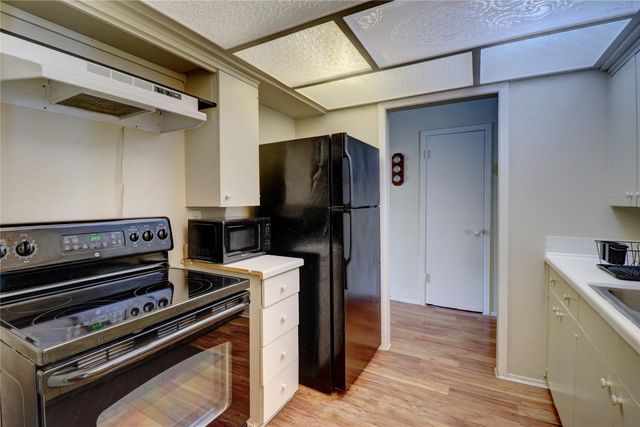 4209 Leland College Drive, Dallas, TX 75241