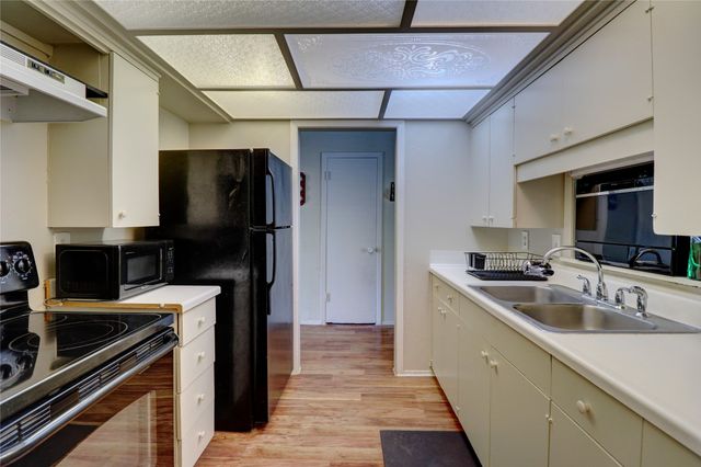 4209 Leland College Drive, Dallas, TX 75241