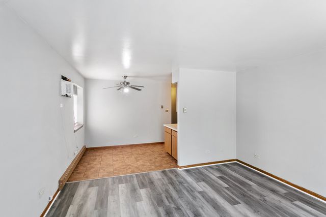 17754 Rosewood Drive 1S, Lansing, IL 60438