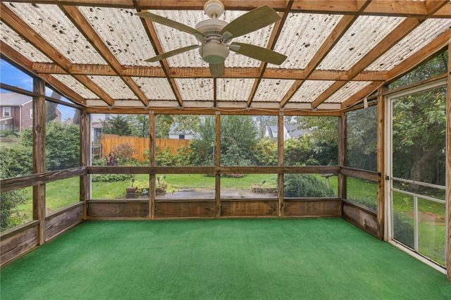 14 Englewood Lane, Warwick, RI 02888