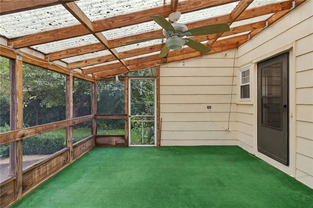 14 Englewood Lane, Warwick, RI 02888