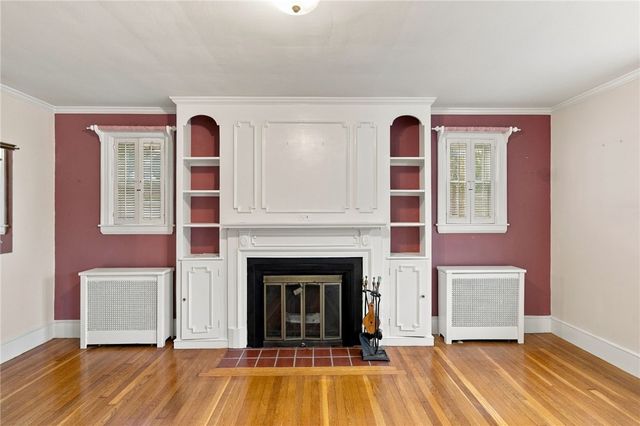 14 Englewood Lane, Warwick, RI 02888