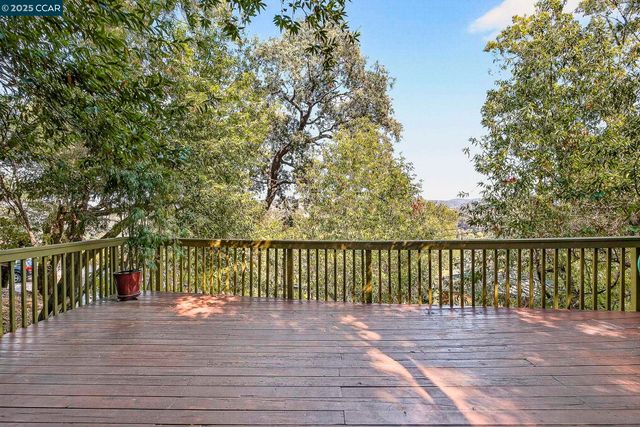 405 Scenic Ave, San Anselmo, CA 94960