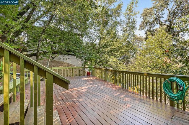 405 Scenic Ave, San Anselmo, CA 94960