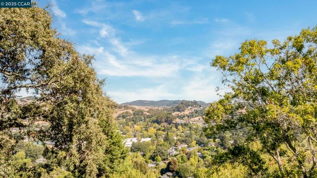 405 Scenic Ave, San Anselmo, CA 94960