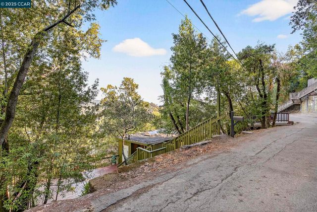 405 Scenic Ave, San Anselmo, CA 94960