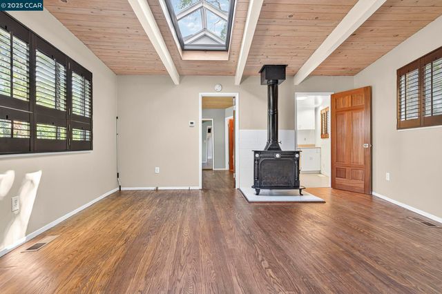 405 Scenic Ave, San Anselmo, CA 94960