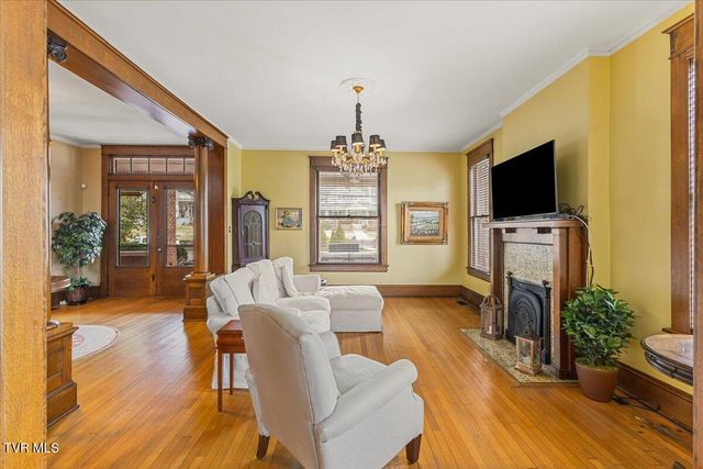 801 Holston Avenue, Bristol, TN 37620