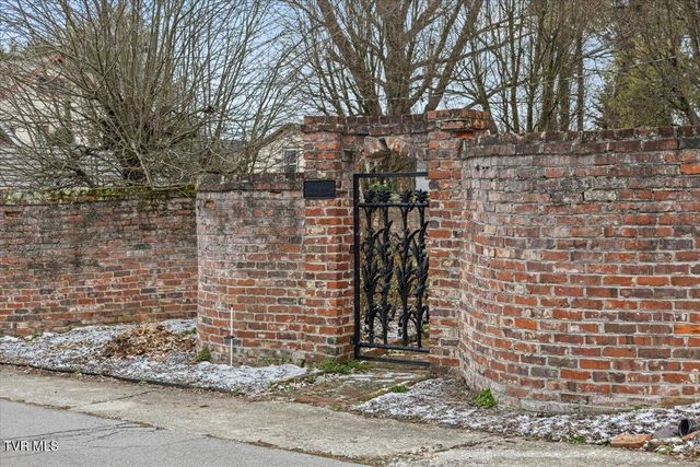 801 Holston Avenue, Bristol, TN 37620