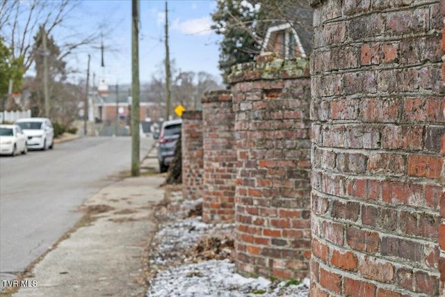 801 Holston Avenue, Bristol, TN 37620