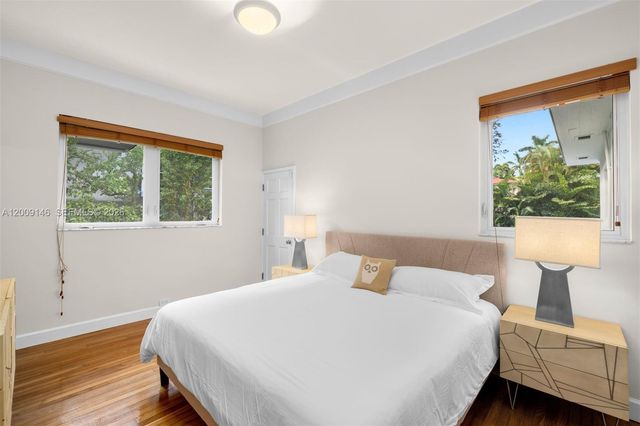 4340 Pine Tree Dr, Miami Beach, FL 33140