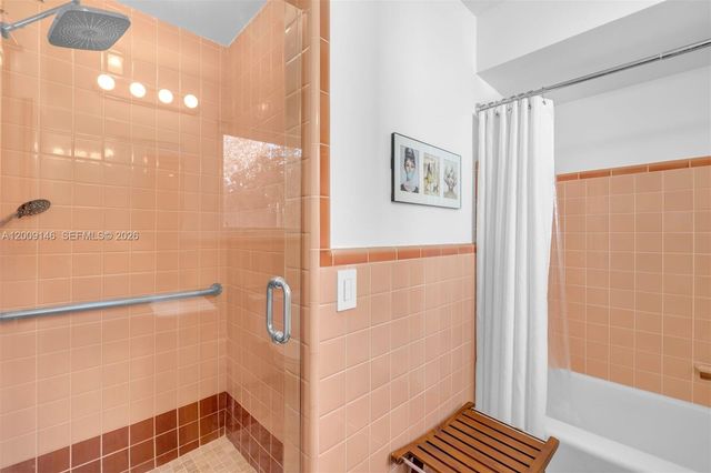 4340 Pine Tree Dr, Miami Beach, FL 33140