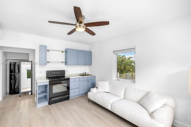 4340 Pine Tree Dr, Miami Beach, FL 33140