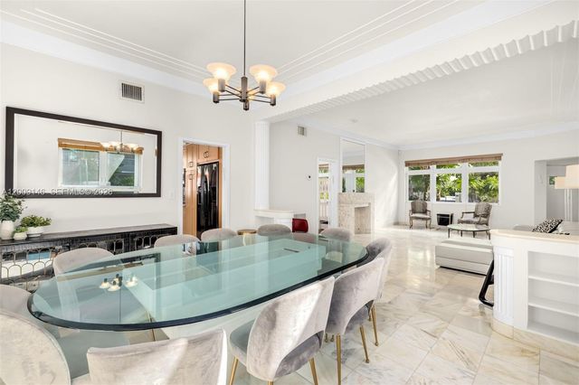 4340 Pine Tree Dr, Miami Beach, FL 33140