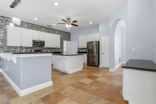 334 GRAND RESERVE DRIVE, Davenport, FL 33837