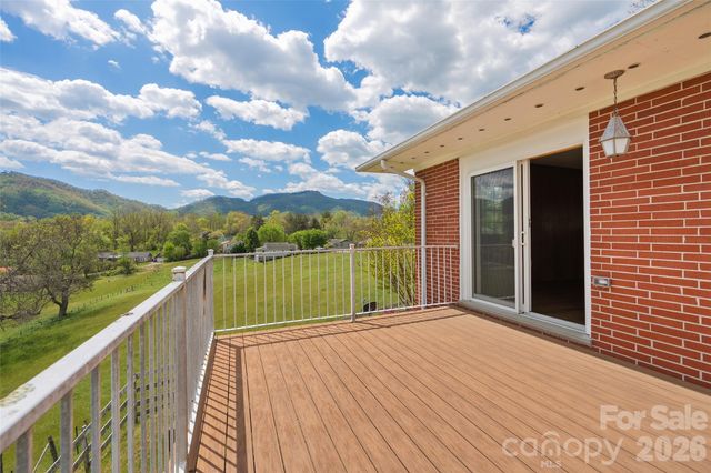 441 Mulberry Street, Clyde, NC 28721