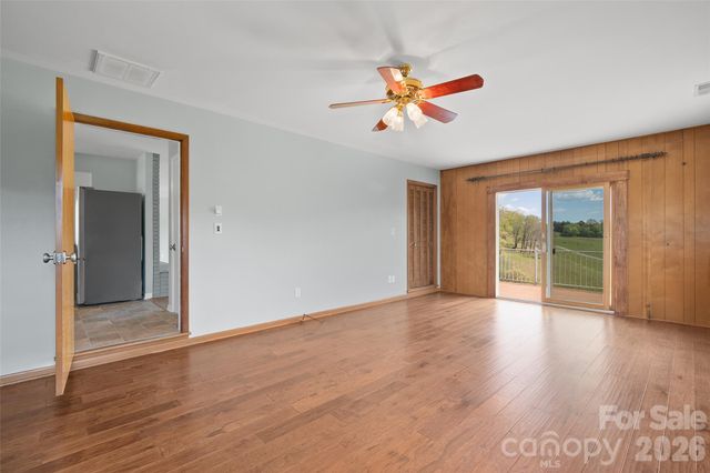 441 Mulberry Street, Clyde, NC 28721
