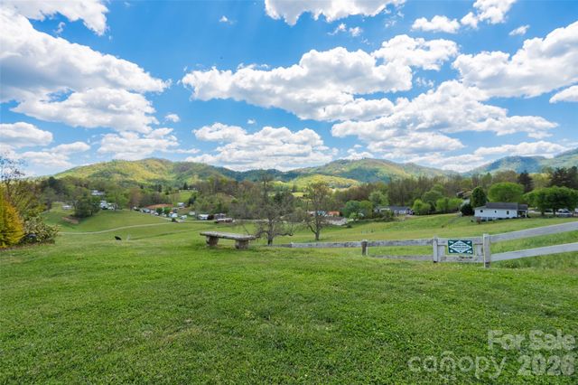 441 Mulberry Street, Clyde, NC 28721