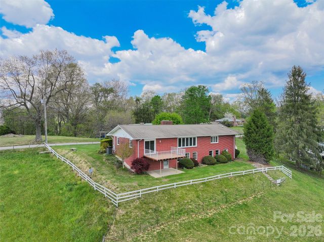 441 Mulberry Street, Clyde, NC 28721