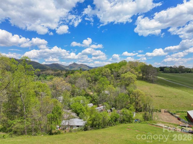 441 Mulberry Street, Clyde, NC 28721