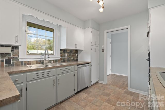 441 Mulberry Street, Clyde, NC 28721