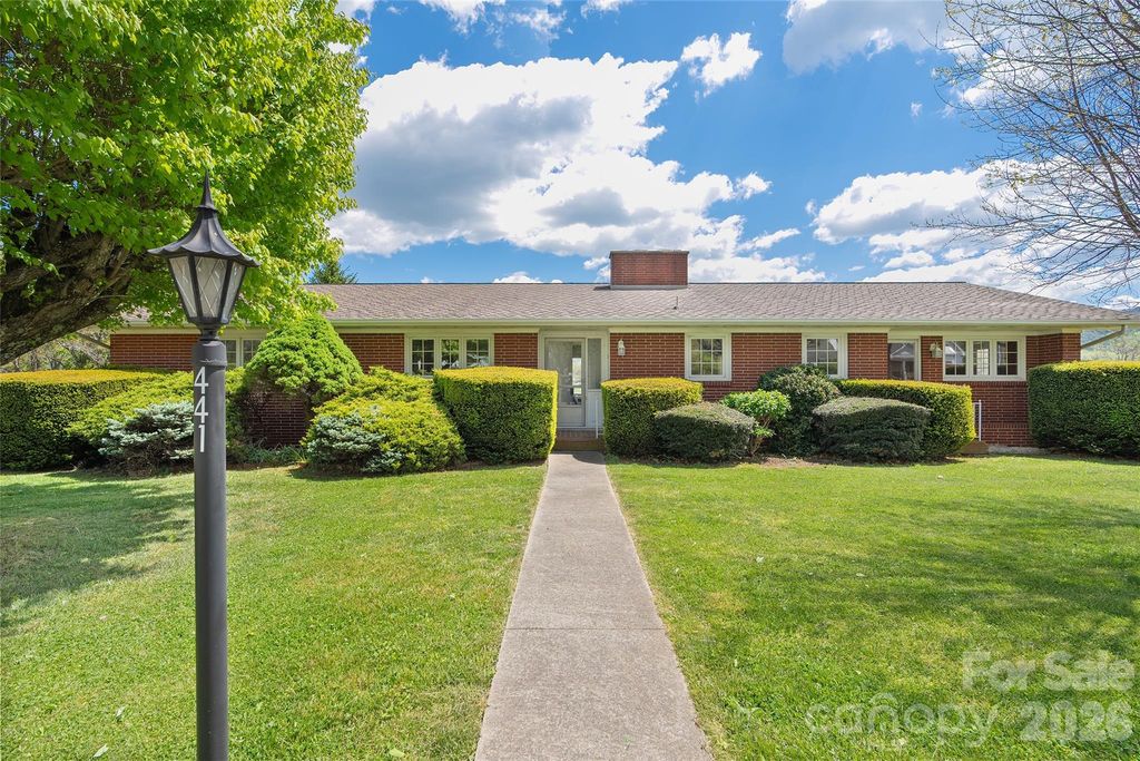 441 Mulberry Street, Clyde, NC 28721