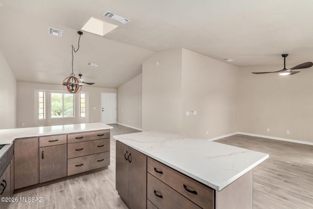 9910 E Gray Hawk Drive, Tucson, AZ 85730