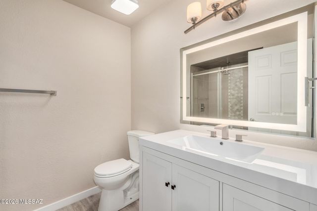 9910 E Gray Hawk Drive, Tucson, AZ 85730