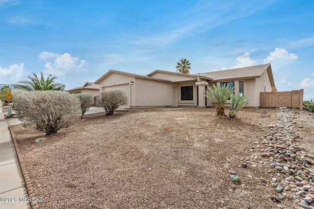 9910 E Gray Hawk Drive, Tucson, AZ 85730