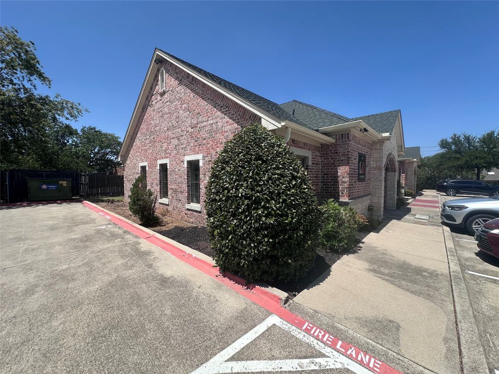 1402 W Mayfield Road 400, Arlington, TX 76015 — photo 2