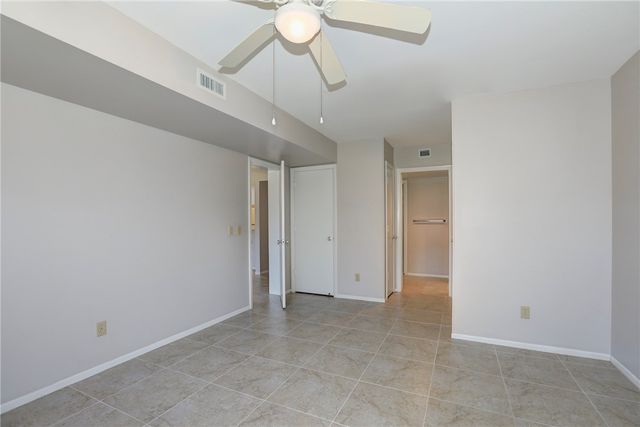 6 Plantation Drive 102, Vero Beach, FL 32966