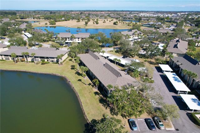 6 Plantation Drive 102, Vero Beach, FL 32966