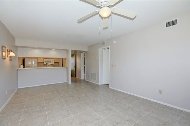 6 Plantation Drive 102, Vero Beach, FL 32966