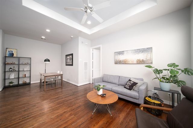 3848 Center Street, Houston, TX 77007