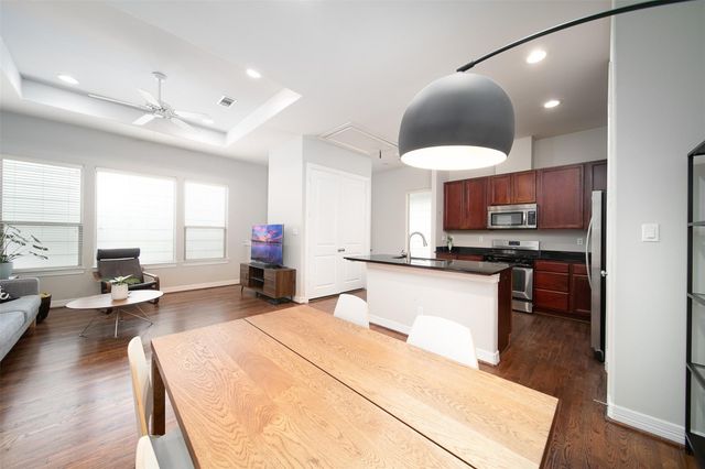 3848 Center Street, Houston, TX 77007