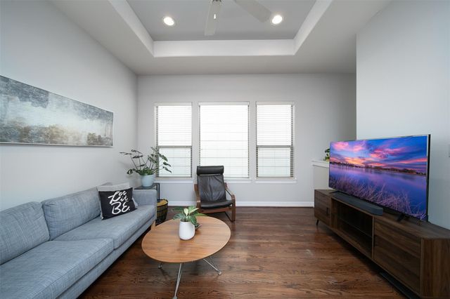 3848 Center Street, Houston, TX 77007