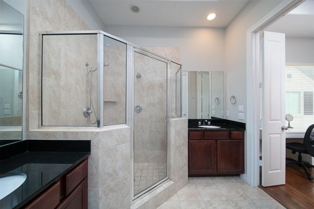 3848 Center Street, Houston, TX 77007