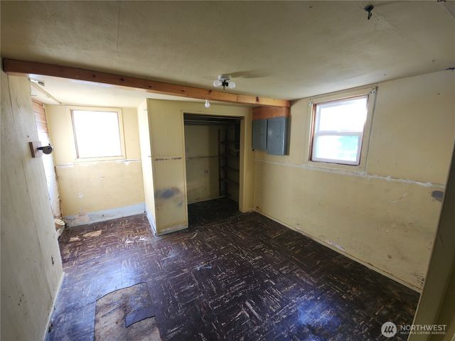 414 E 12th Street, Port Angeles, WA 98362