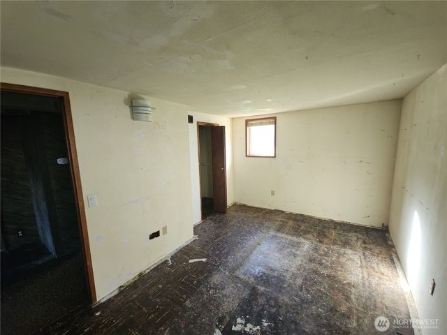 414 E 12th Street, Port Angeles, WA 98362